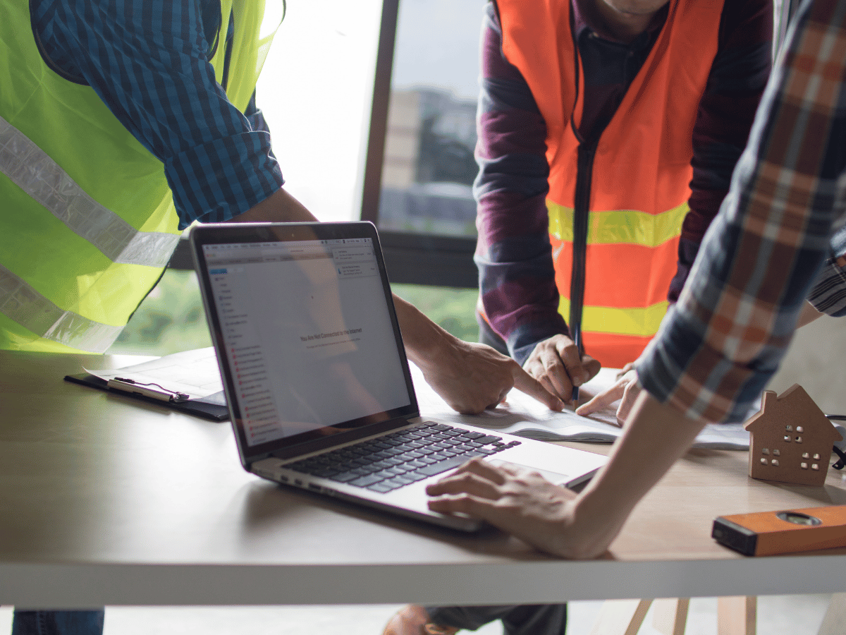 Tech Challenges in the Construction Industry and How IT Solutions Can Help